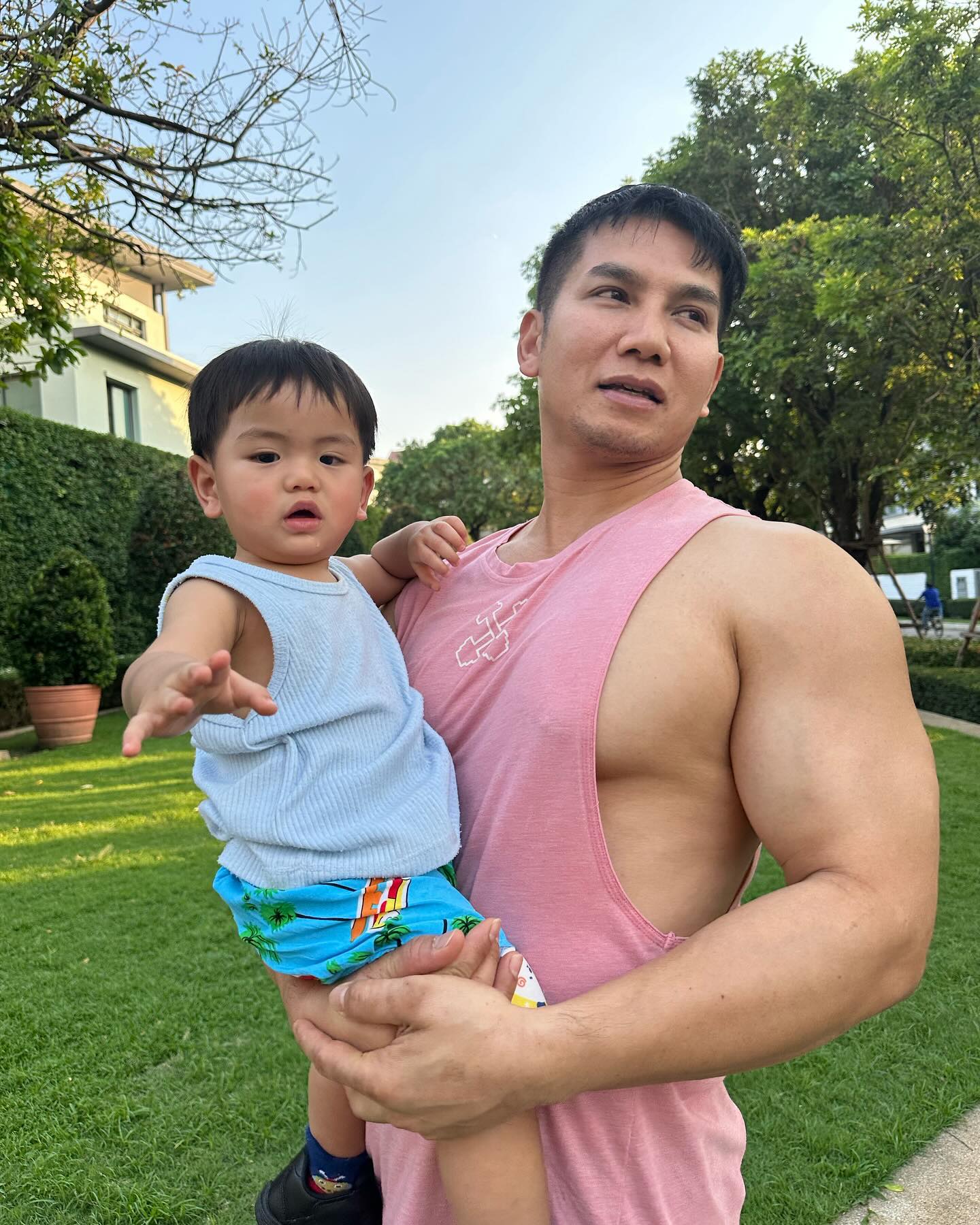 บุ๋ม - ปนัดดา วงศ์ผู้ดี