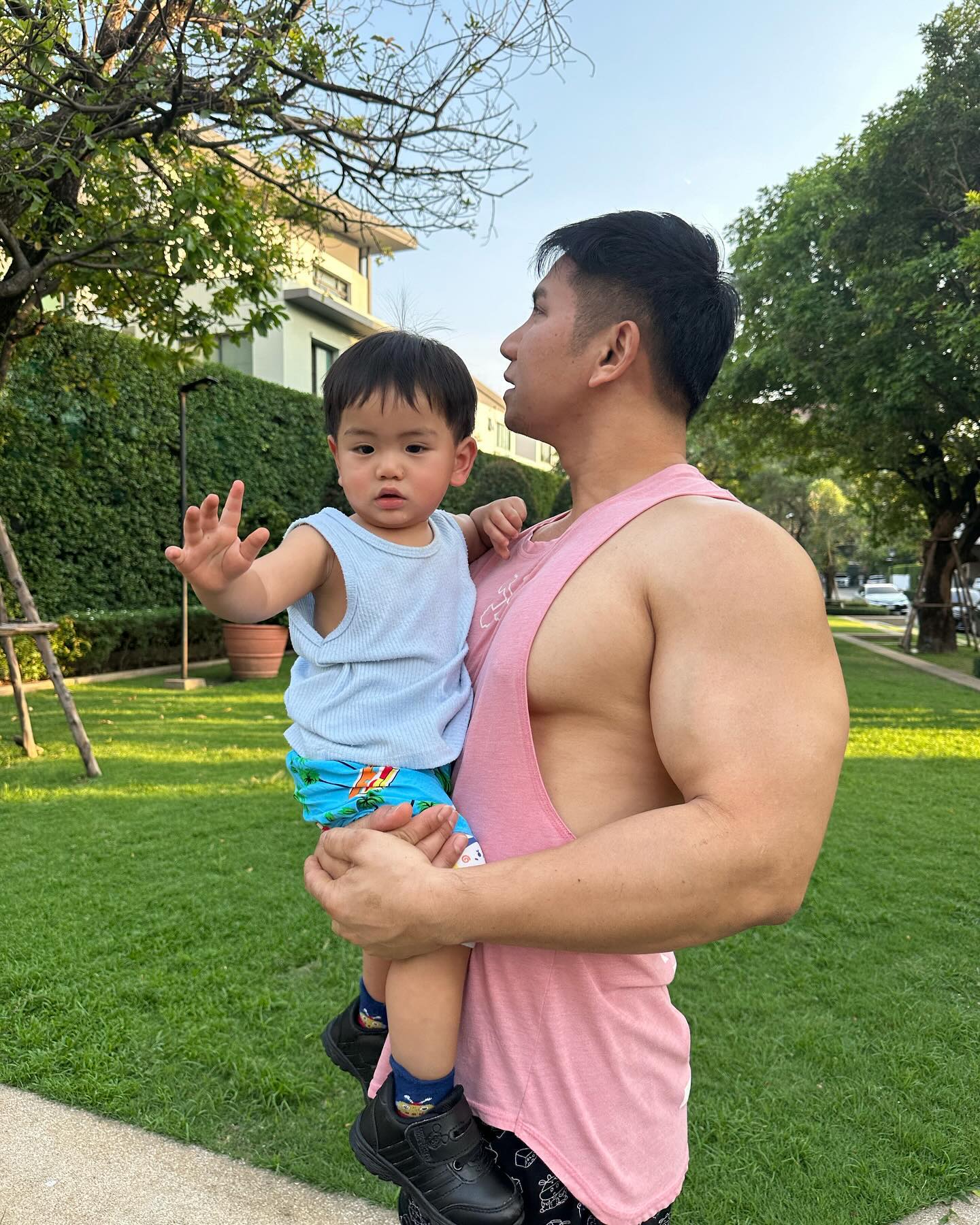 บุ๋ม - ปนัดดา วงศ์ผู้ดี