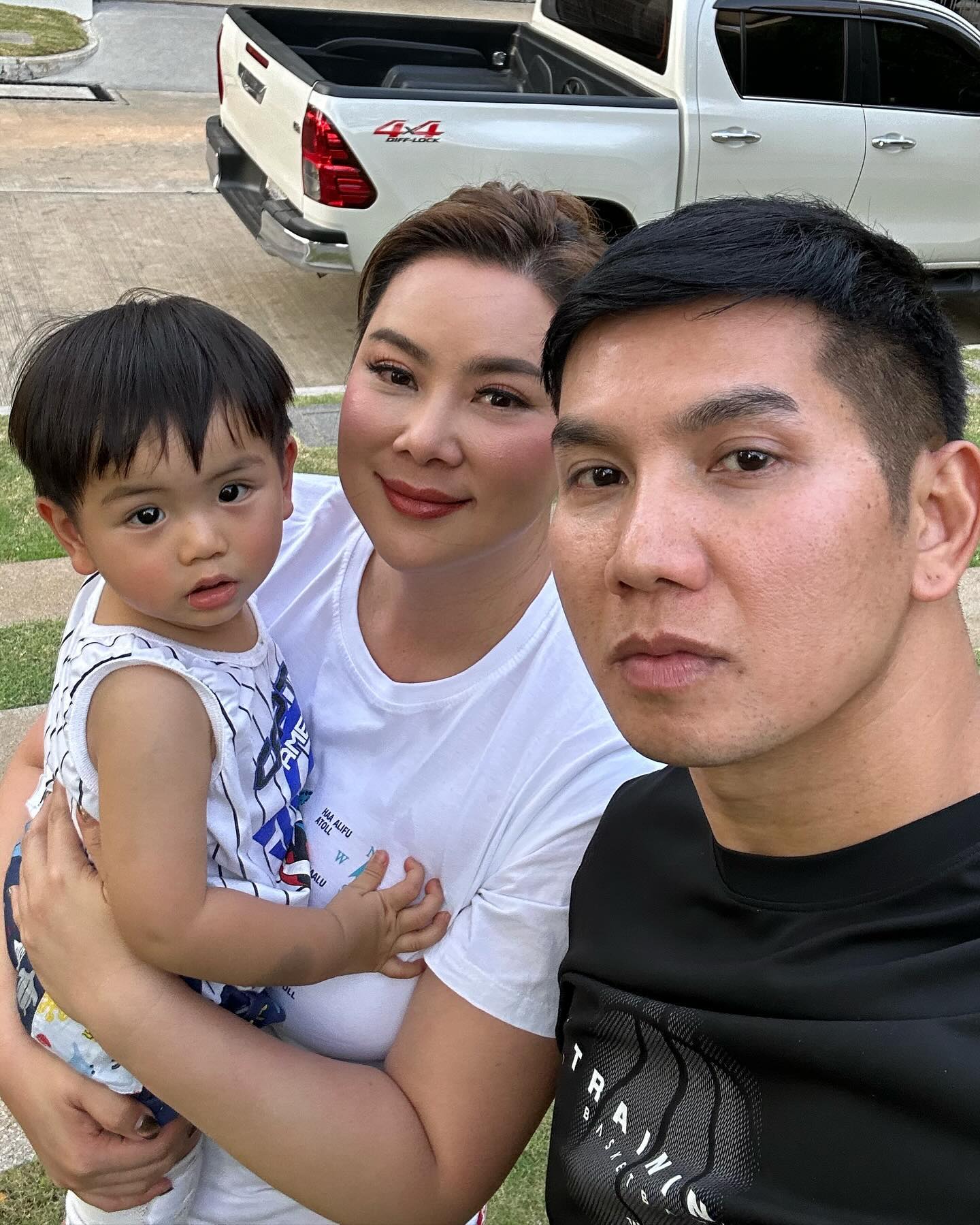 บุ๋ม - ปนัดดา วงศ์ผู้ดี