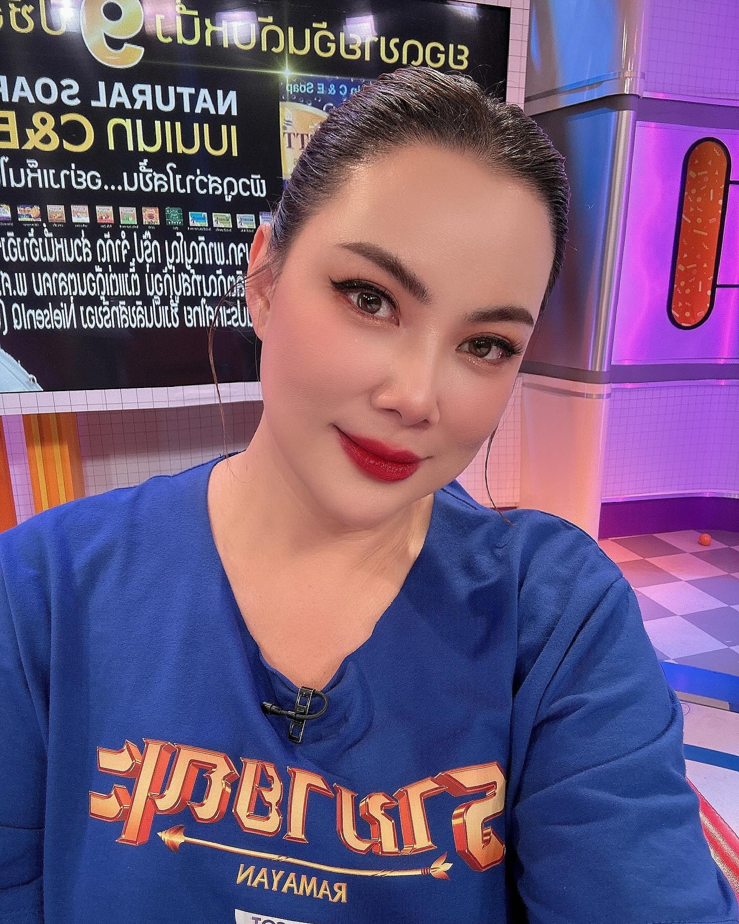 บุ๋ม - ปนัดดา วงศ์ผู้ดี