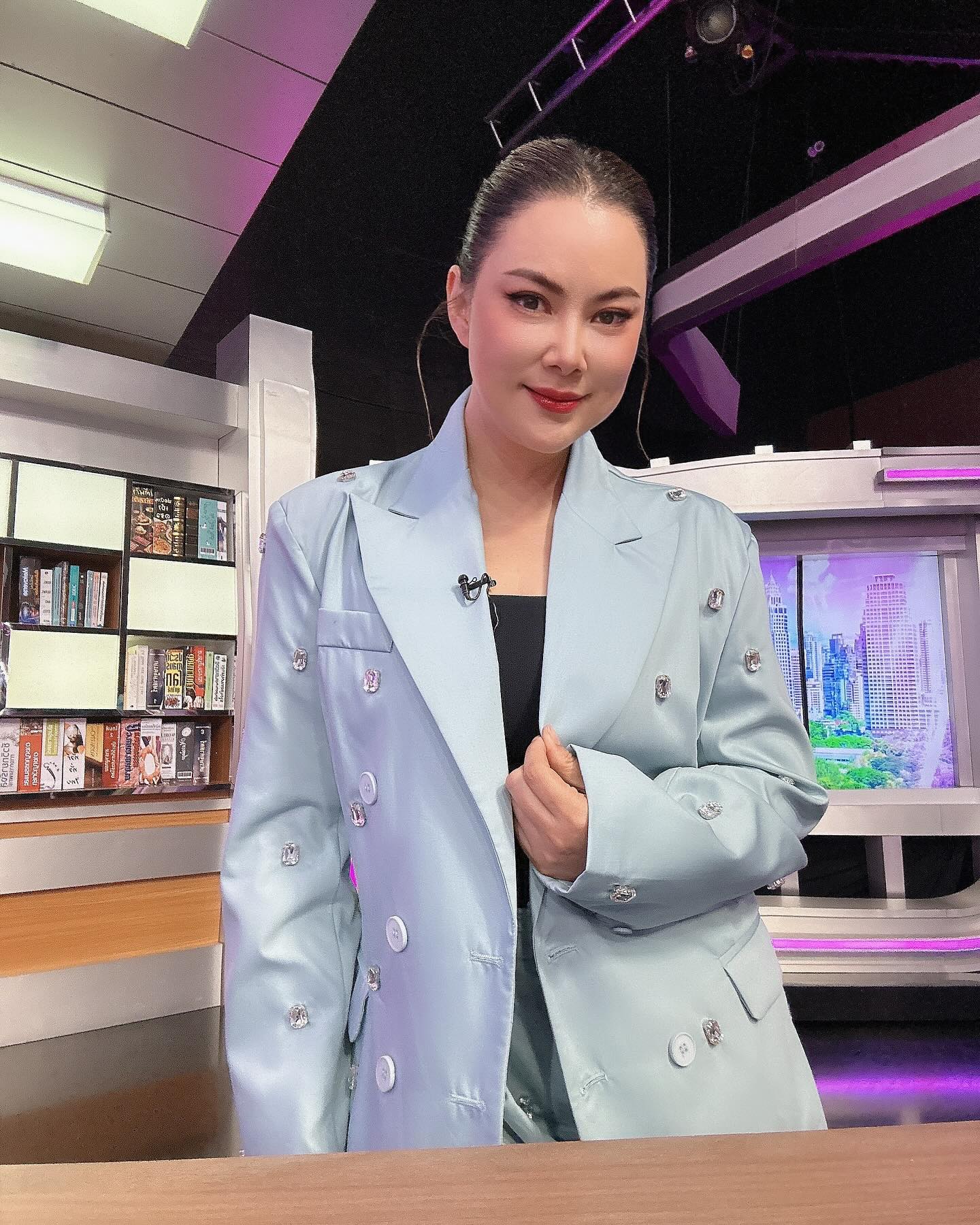 บุ๋ม - ปนัดดา วงศ์ผู้ดี