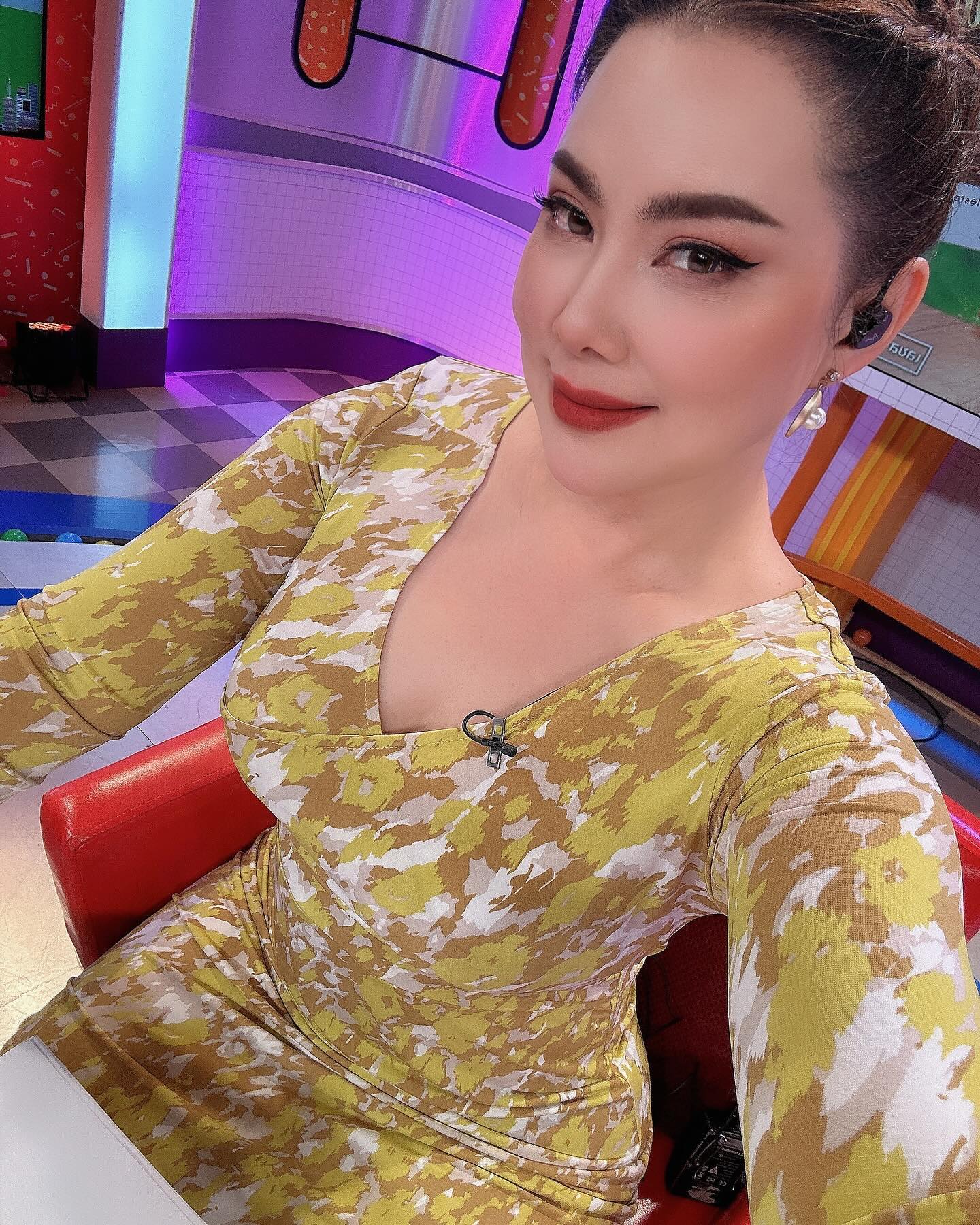 บุ๋ม - ปนัดดา วงศ์ผู้ดี