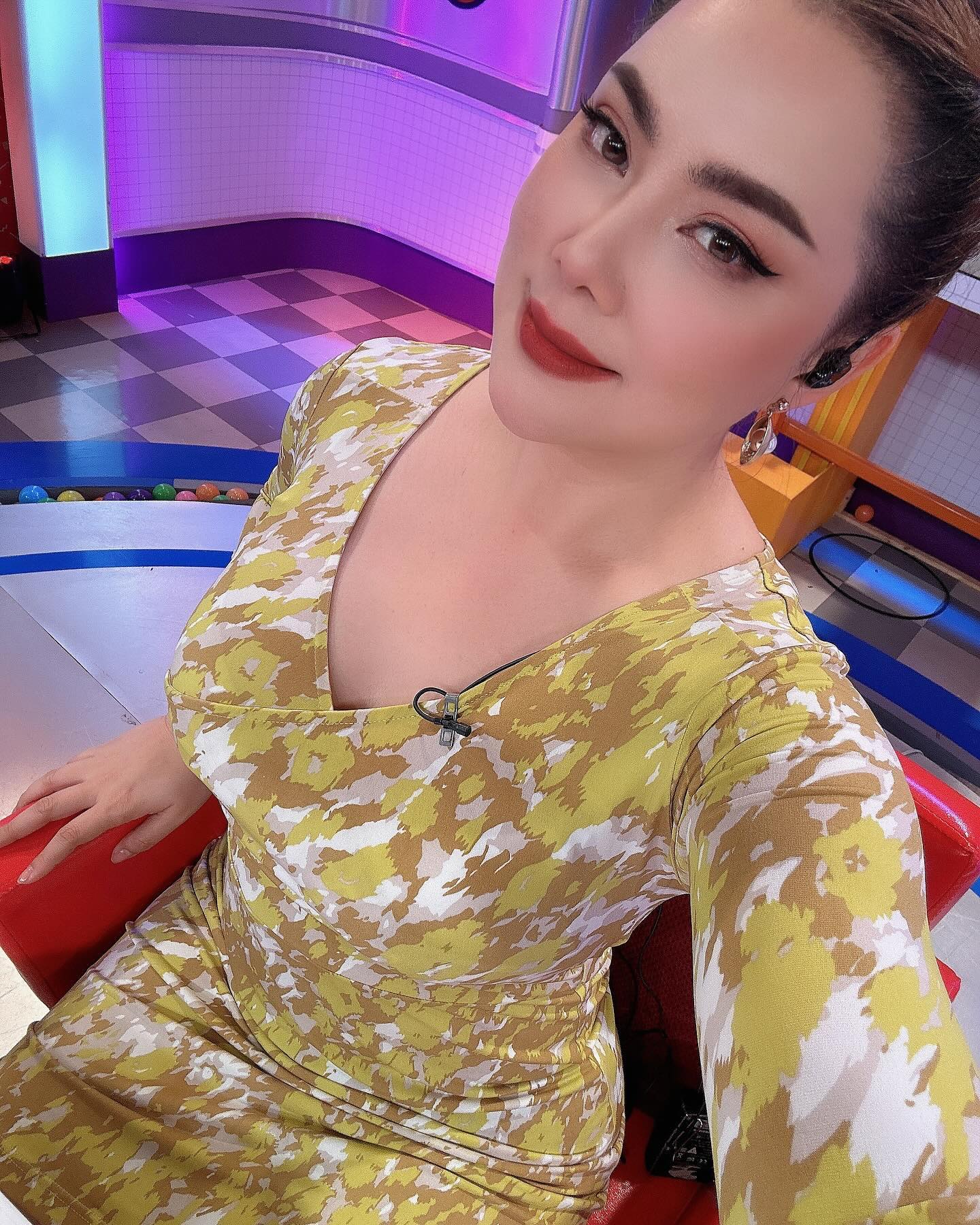 บุ๋ม - ปนัดดา วงศ์ผู้ดี