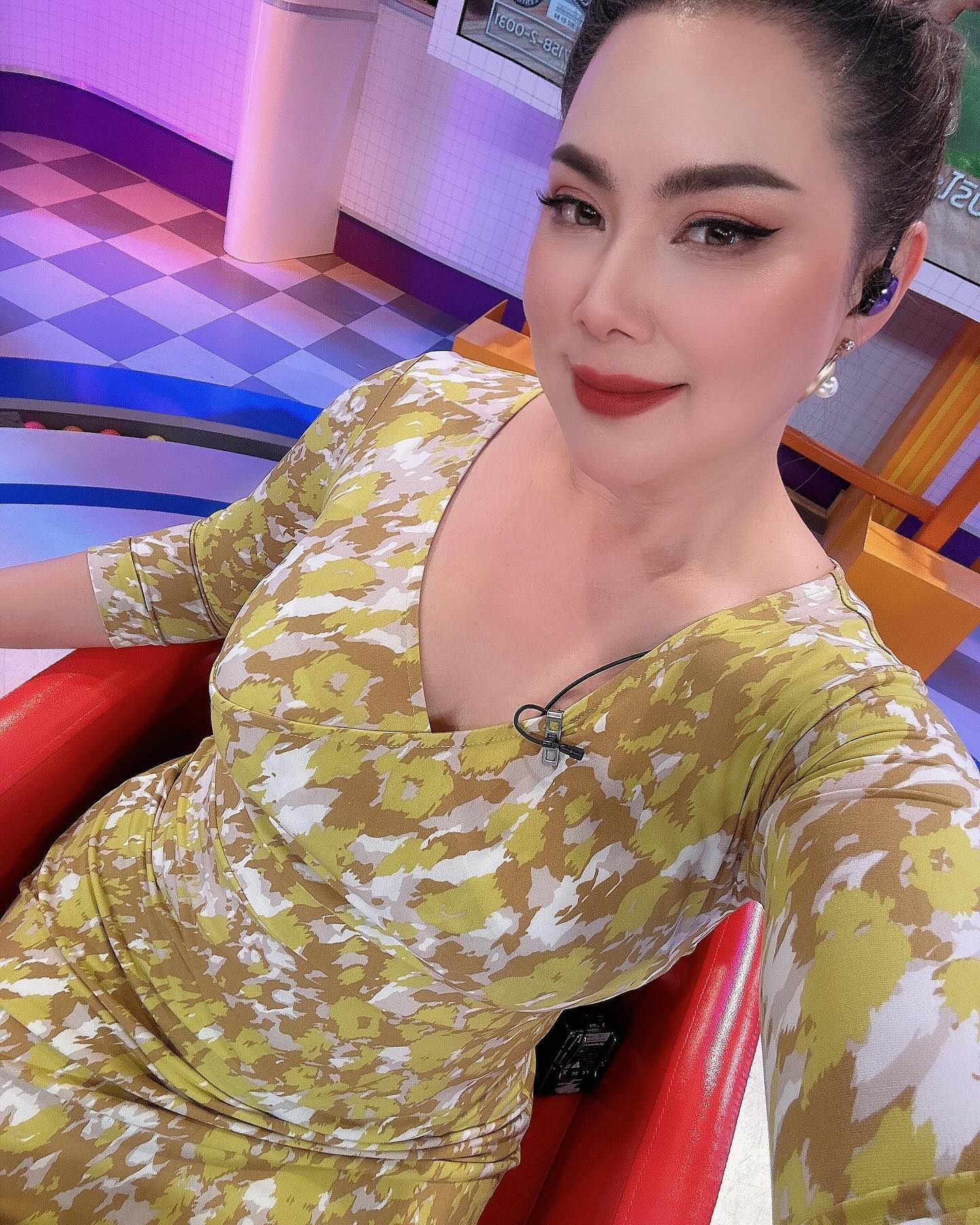 บุ๋ม - ปนัดดา วงศ์ผู้ดี