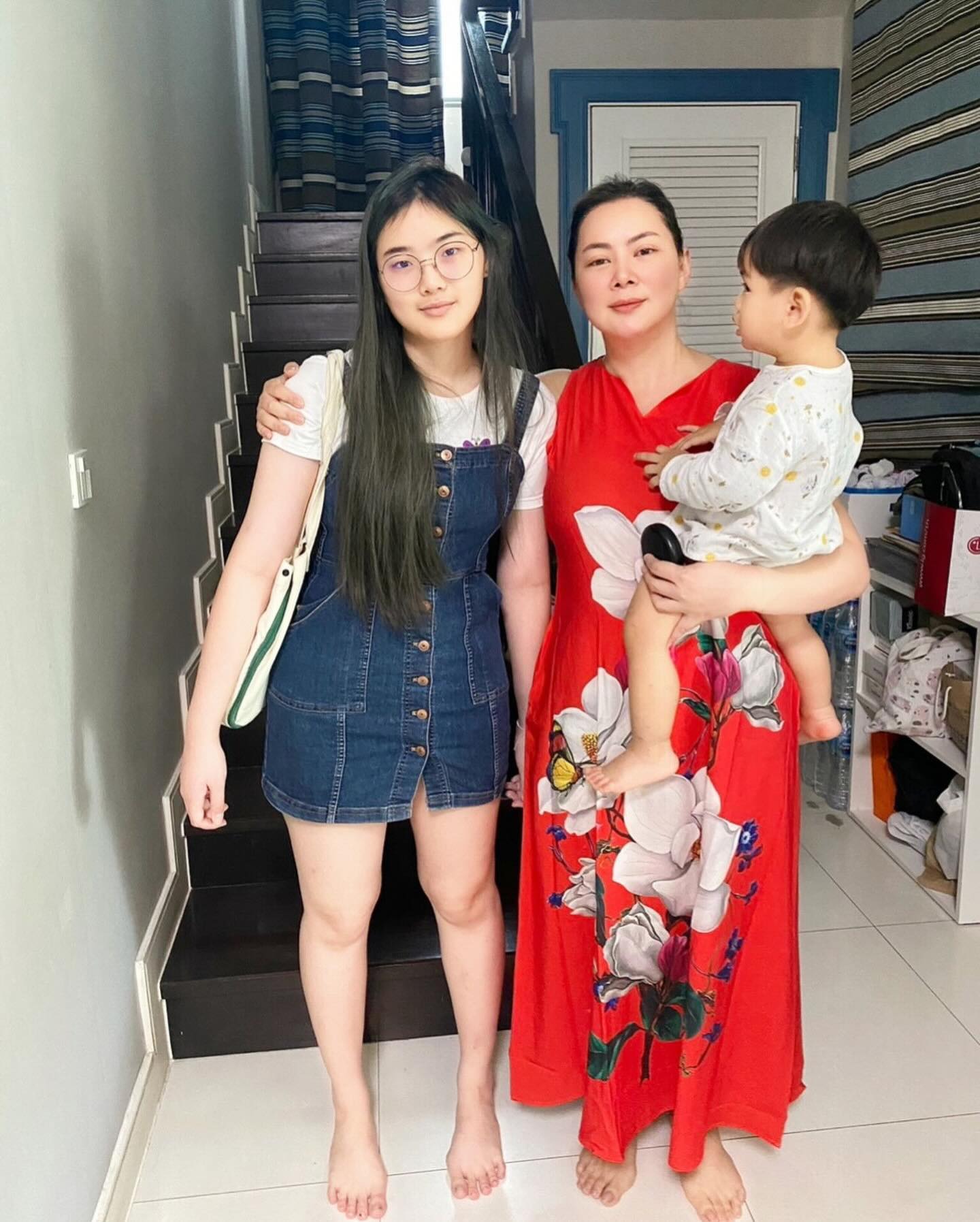 บุ๋ม - ปนัดดา วงศ์ผู้ดี