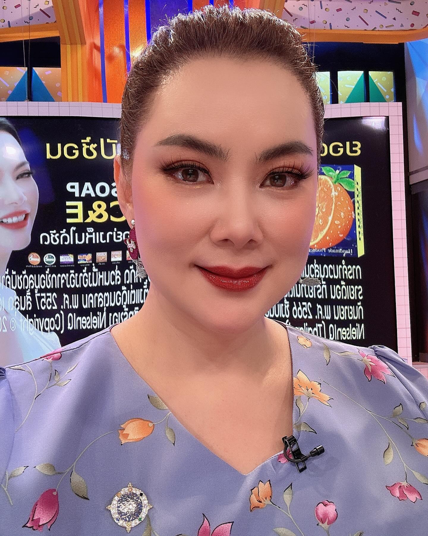 บุ๋ม - ปนัดดา วงศ์ผู้ดี