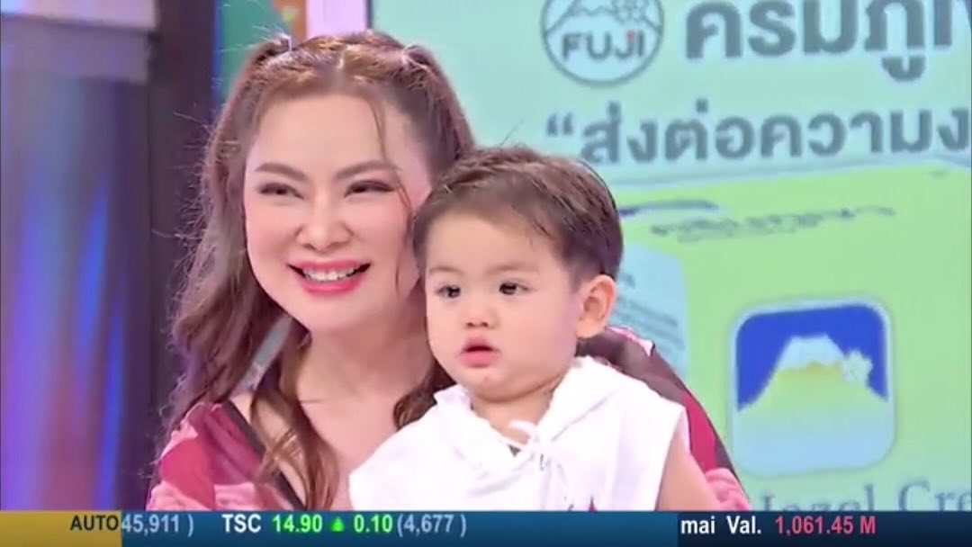 บุ๋ม - ปนัดดา วงศ์ผู้ดี