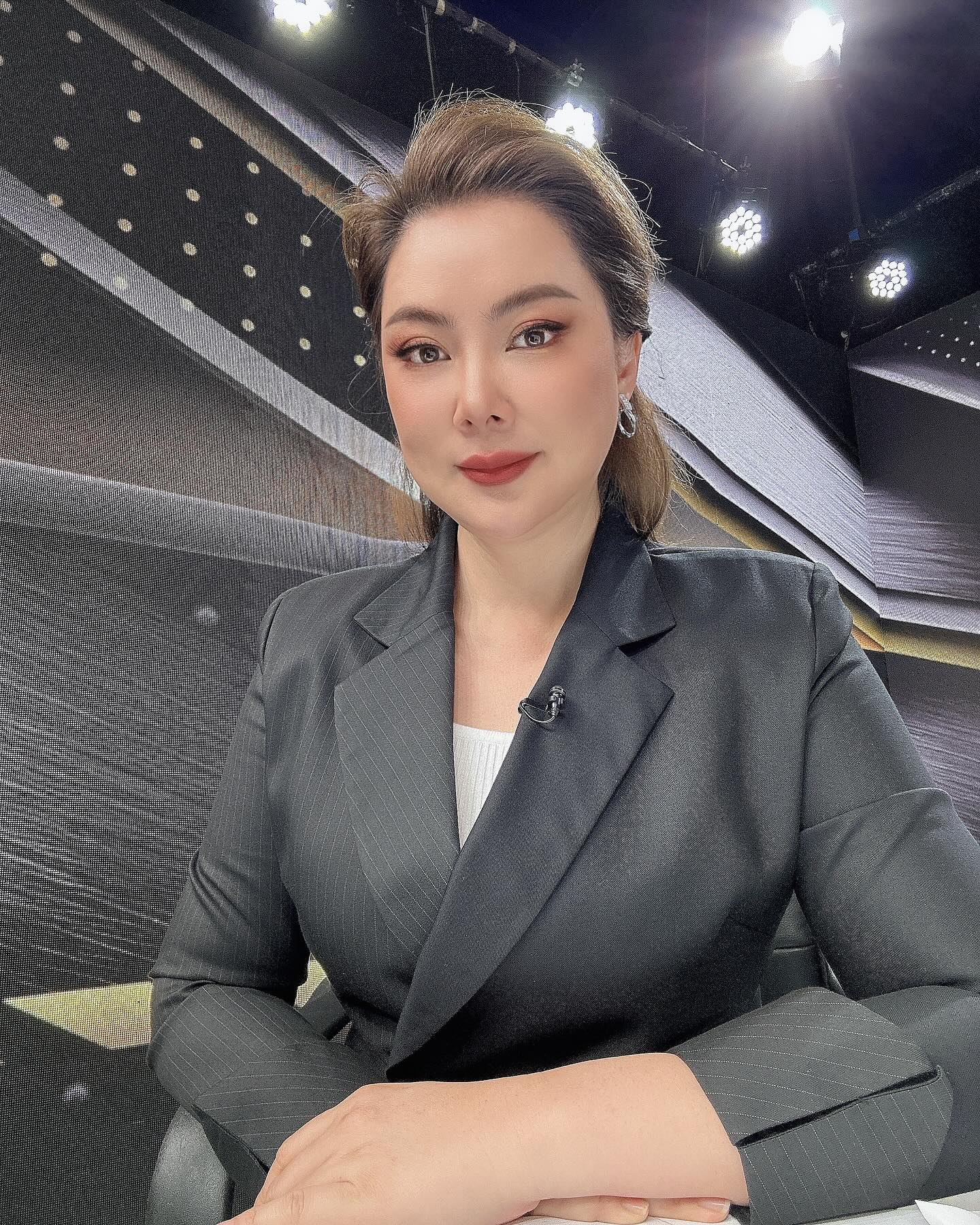 บุ๋ม - ปนัดดา วงศ์ผู้ดี