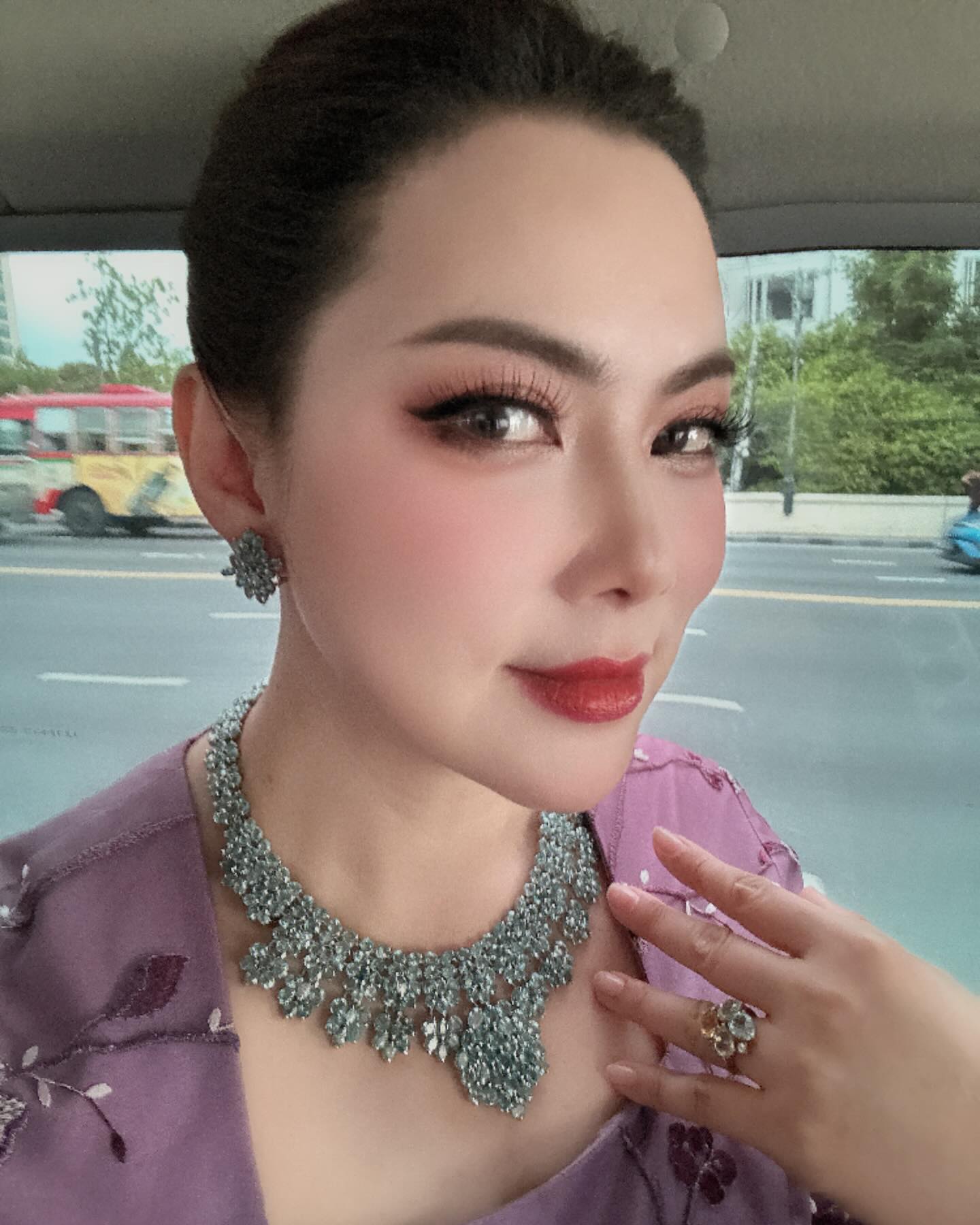 บุ๋ม - ปนัดดา วงศ์ผู้ดี