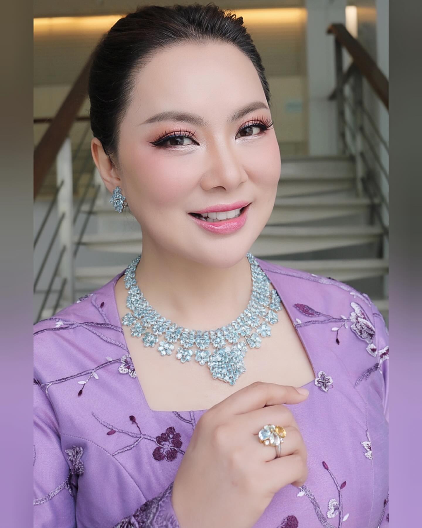 บุ๋ม - ปนัดดา วงศ์ผู้ดี