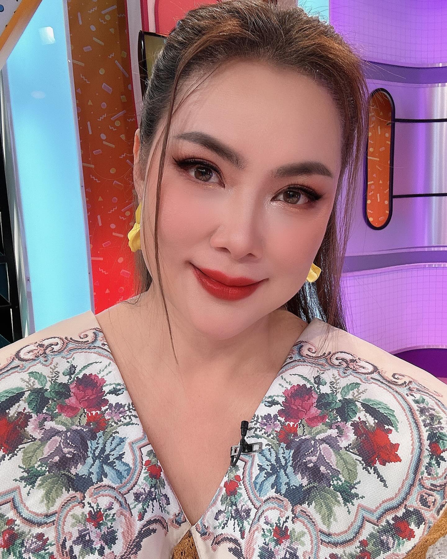 บุ๋ม - ปนัดดา วงศ์ผู้ดี