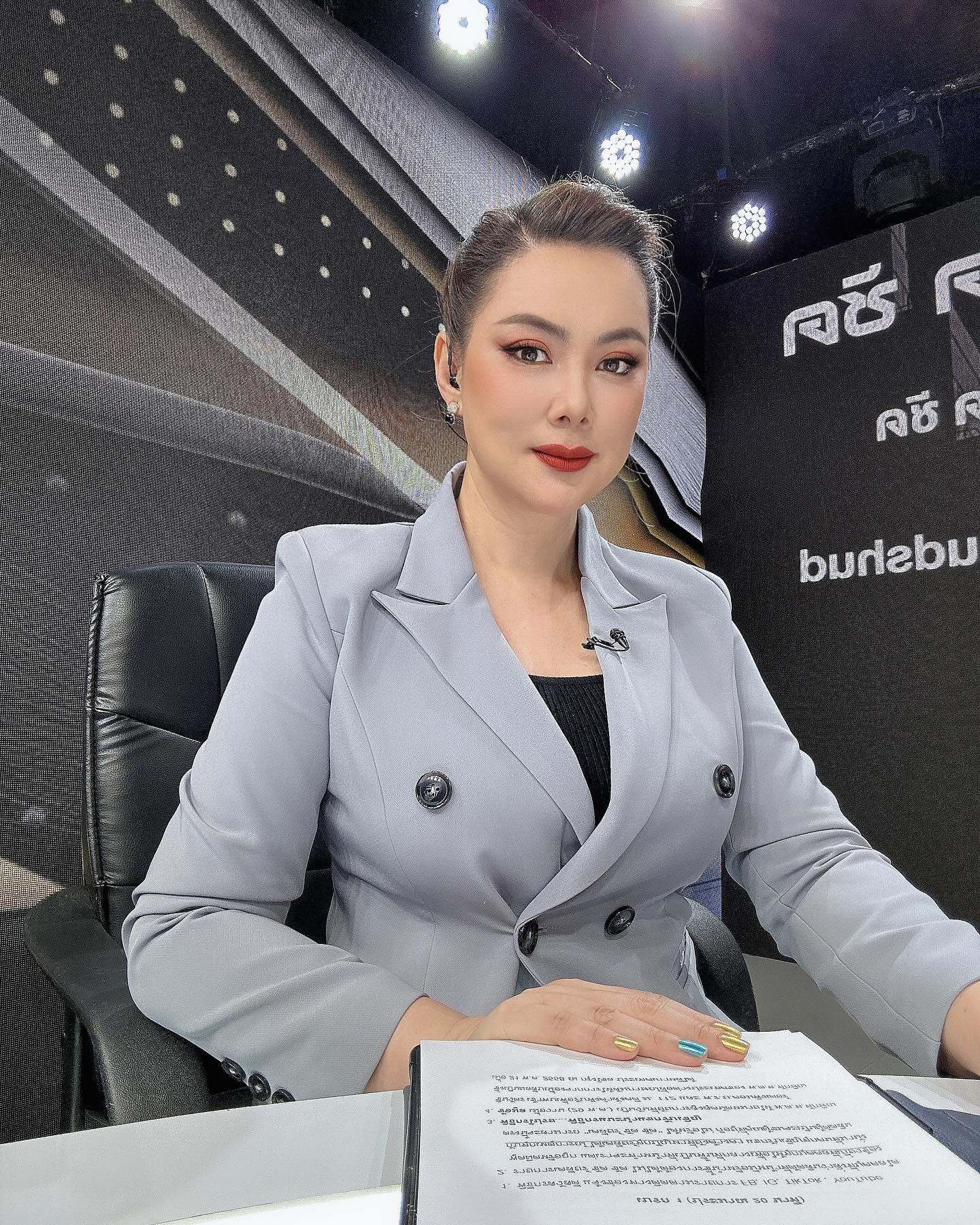 บุ๋ม - ปนัดดา วงศ์ผู้ดี