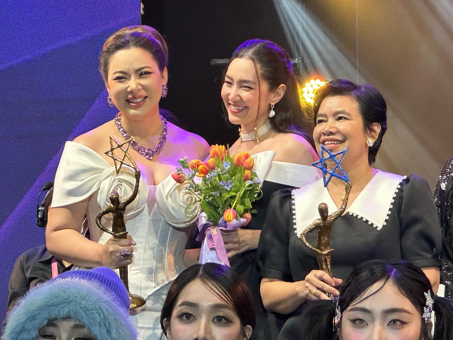 บุ๋ม - ปนัดดา วงศ์ผู้ดี