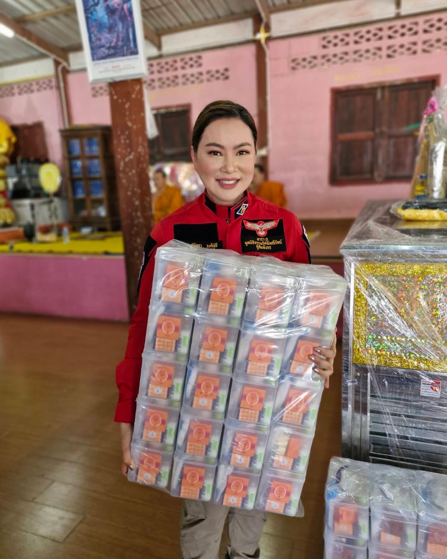 บุ๋ม - ปนัดดา วงศ์ผู้ดี