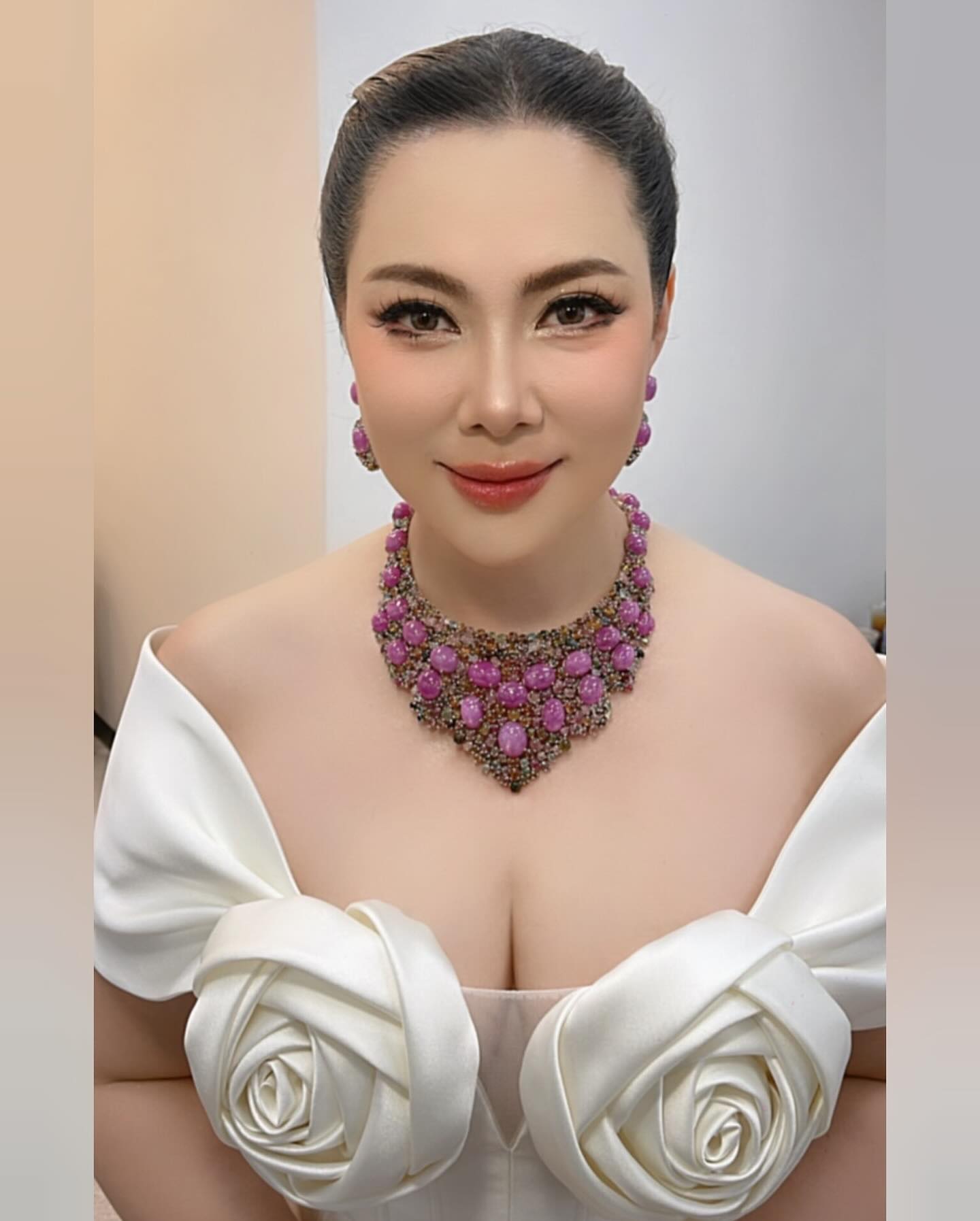 บุ๋ม - ปนัดดา วงศ์ผู้ดี