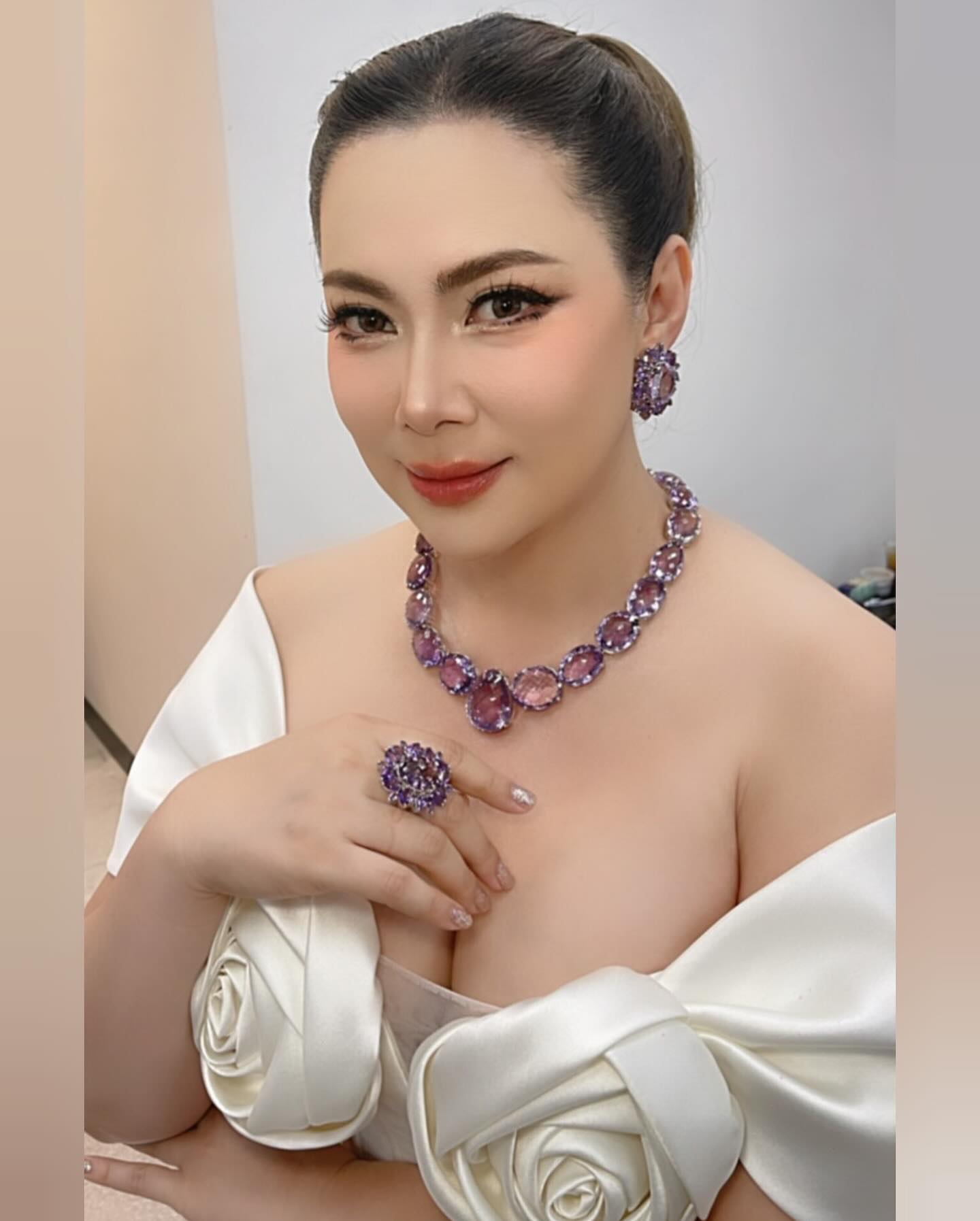 บุ๋ม - ปนัดดา วงศ์ผู้ดี