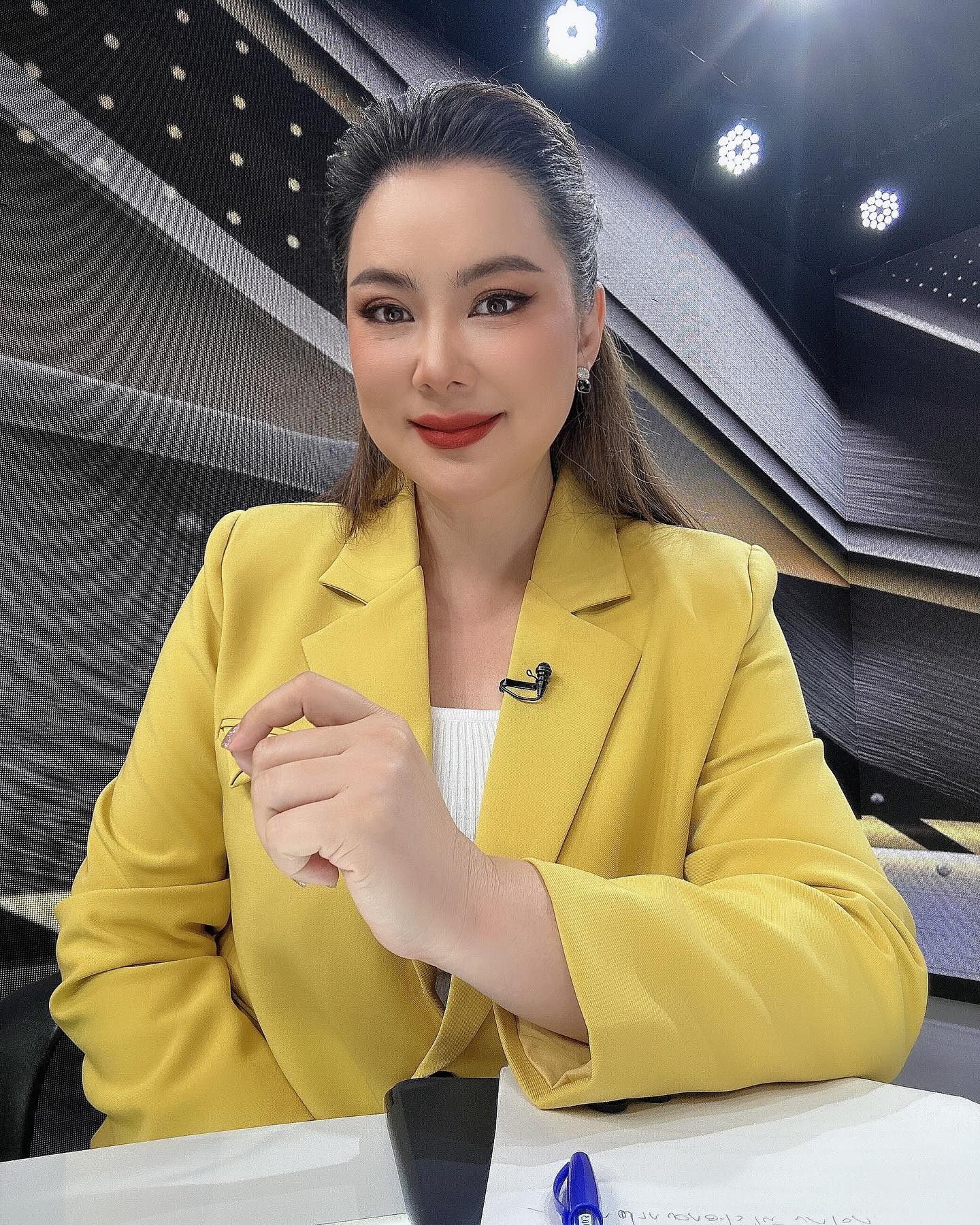 บุ๋ม - ปนัดดา วงศ์ผู้ดี
