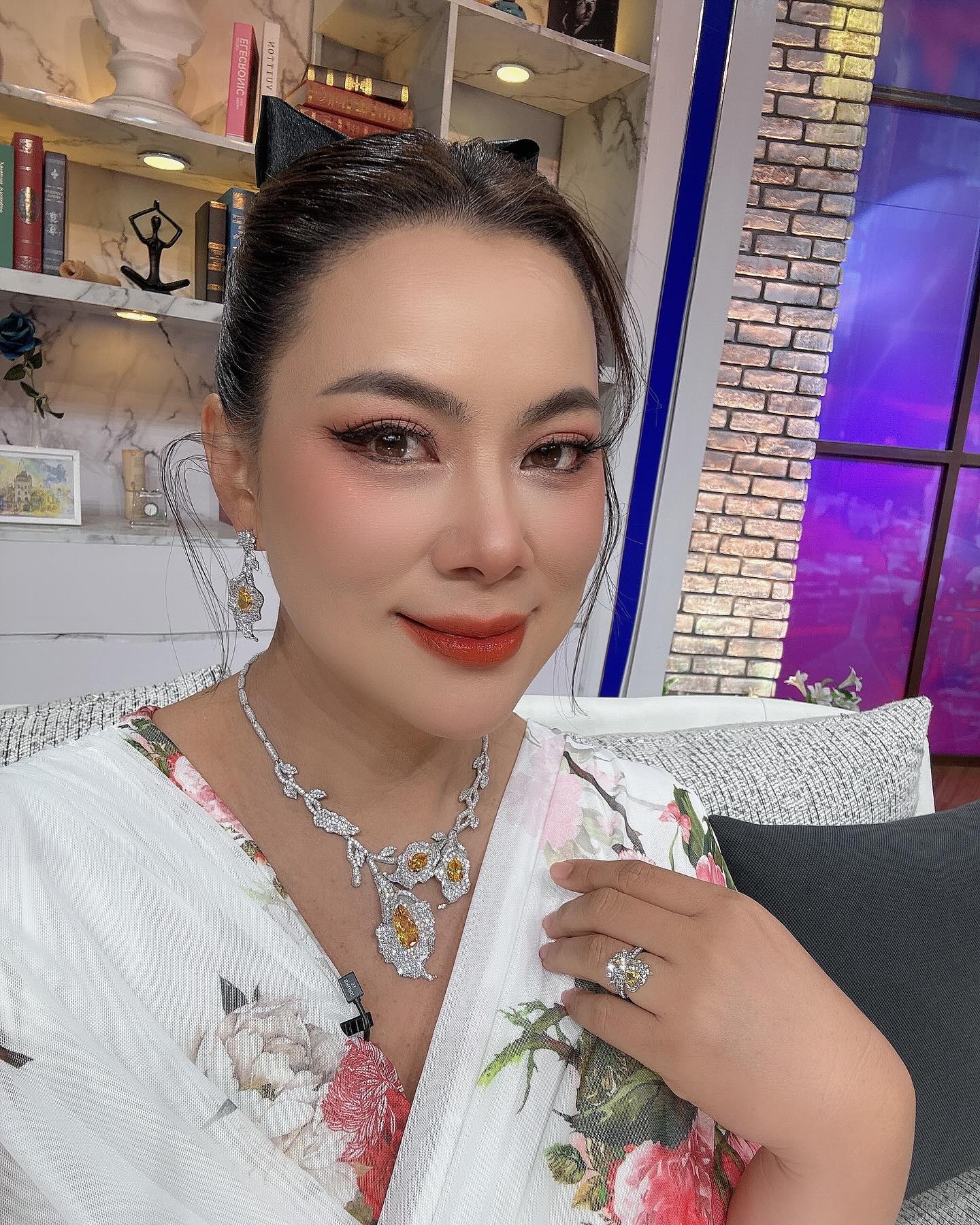 บุ๋ม - ปนัดดา วงศ์ผู้ดี