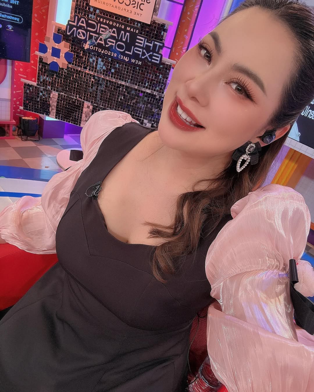 บุ๋ม - ปนัดดา วงศ์ผู้ดี
