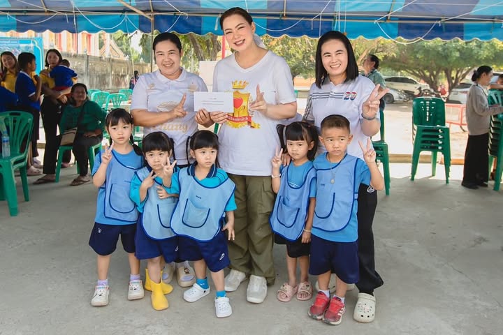 บุ๋ม - ปนัดดา วงศ์ผู้ดี