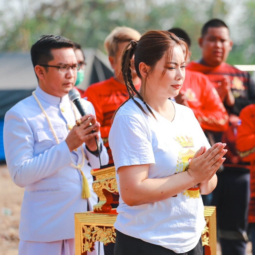 บุ๋ม - ปนัดดา วงศ์ผู้ดี