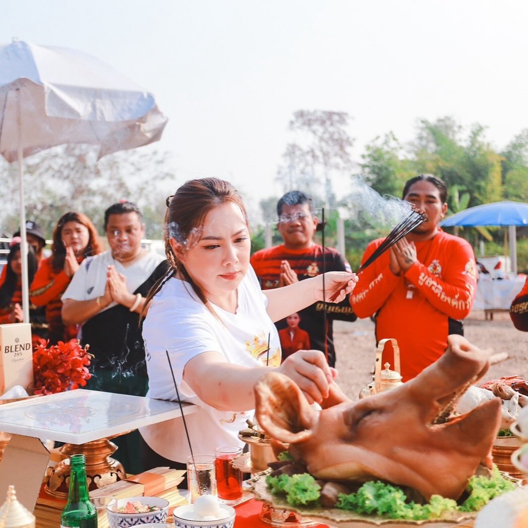 บุ๋ม - ปนัดดา วงศ์ผู้ดี