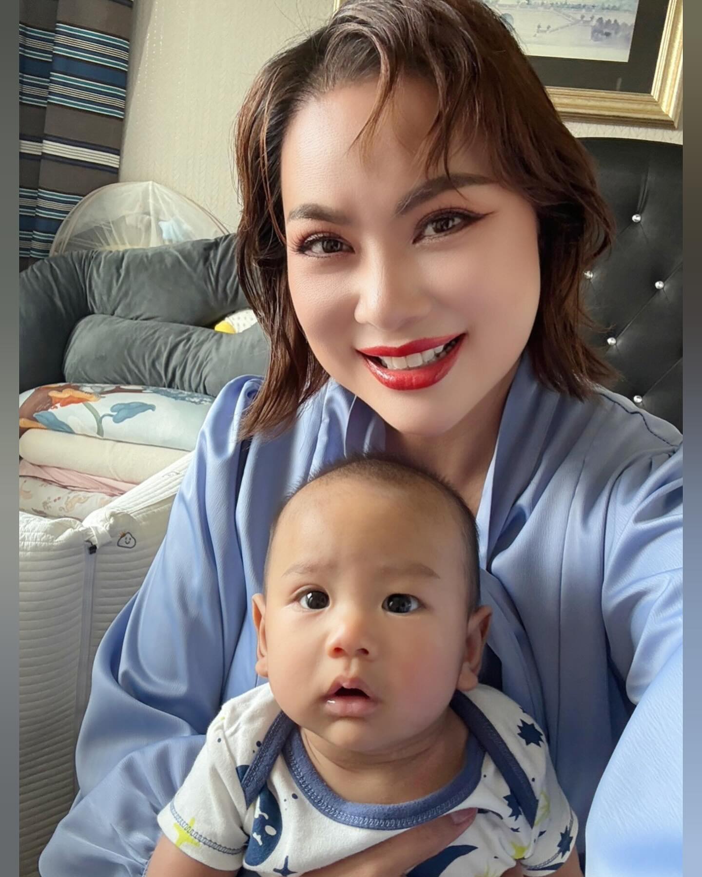 บุ๋ม - ปนัดดา วงศ์ผู้ดี