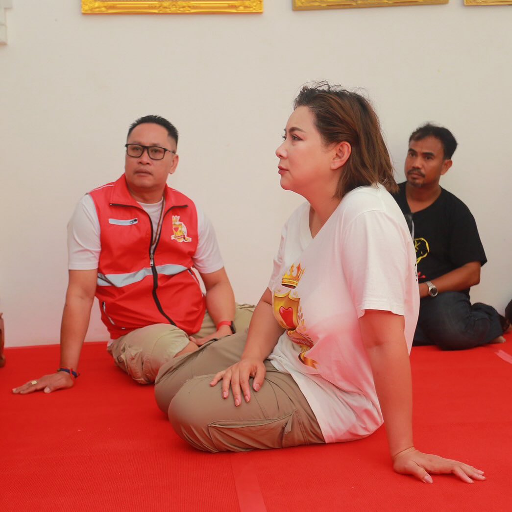 บุ๋ม - ปนัดดา วงศ์ผู้ดี
