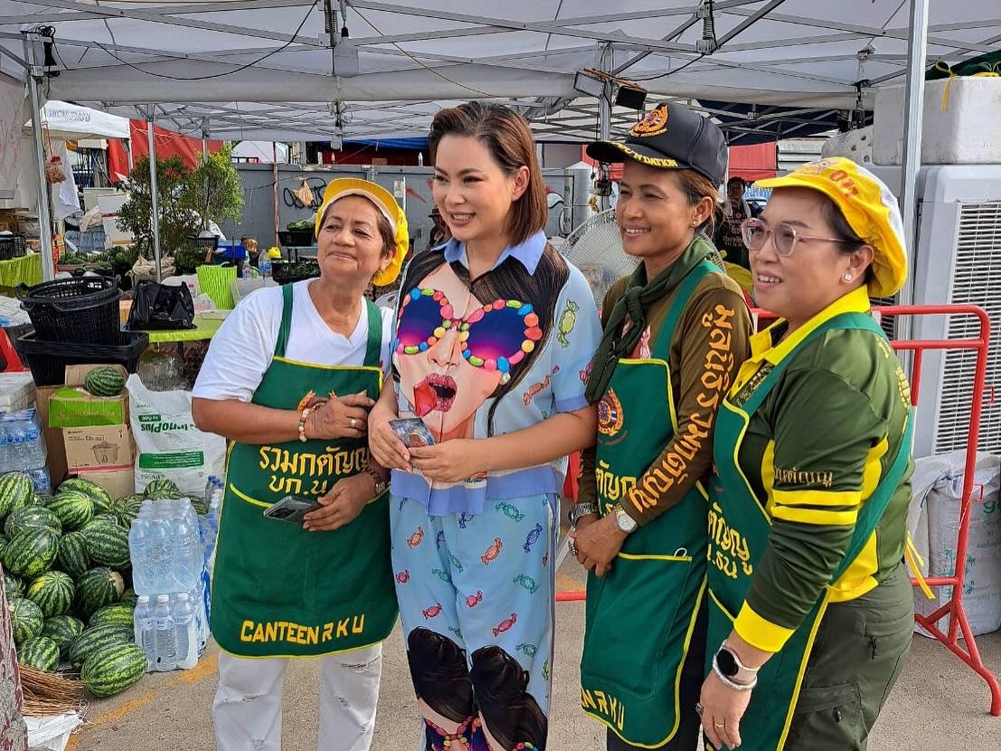 บุ๋ม - ปนัดดา วงศ์ผู้ดี