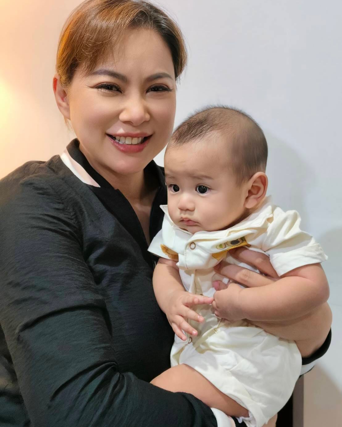 บุ๋ม - ปนัดดา วงศ์ผู้ดี