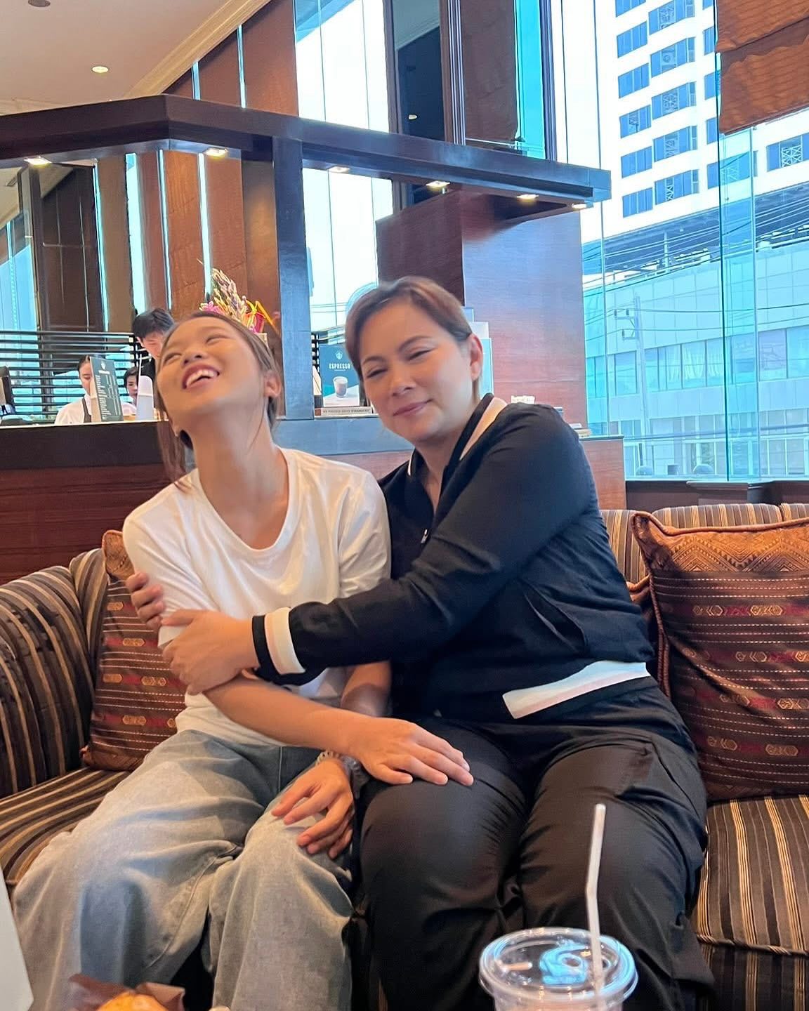 บุ๋ม - ปนัดดา วงศ์ผู้ดี