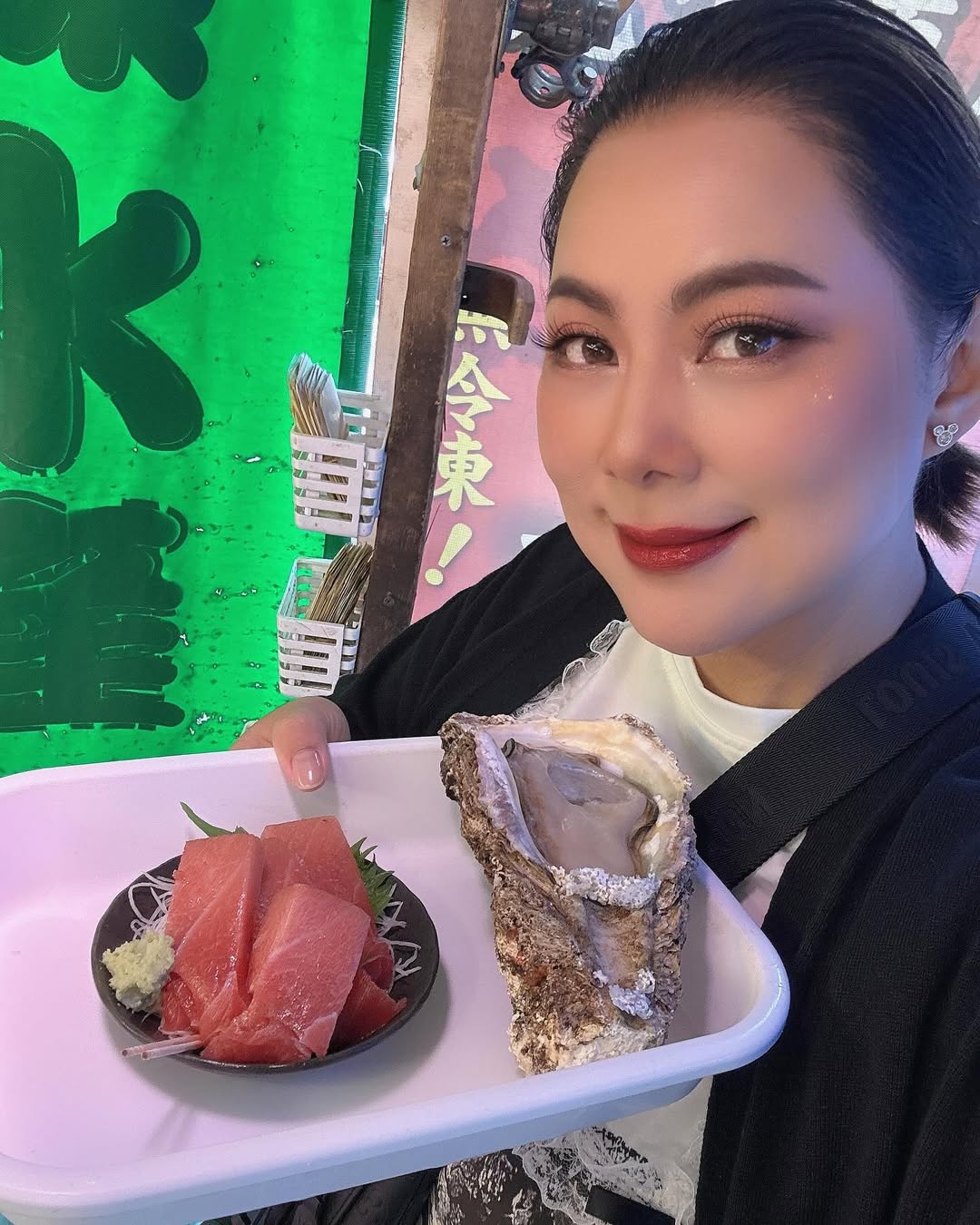 บุ๋ม - ปนัดดา วงศ์ผู้ดี