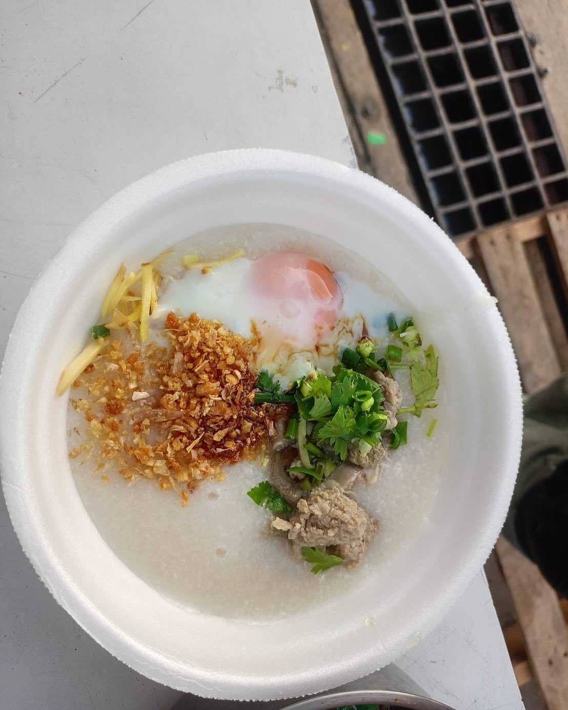 บุ๋ม - ปนัดดา วงศ์ผู้ดี