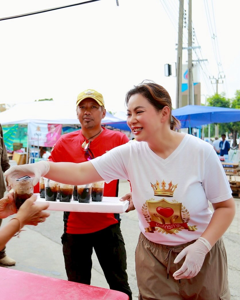 บุ๋ม - ปนัดดา วงศ์ผู้ดี