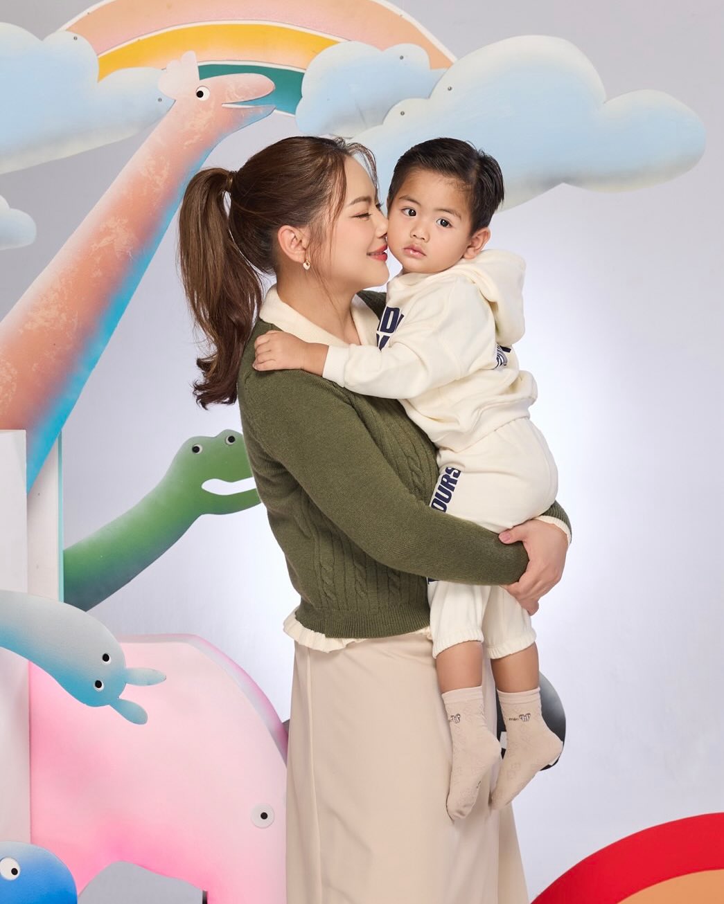 บุ๋ม - ปนัดดา วงศ์ผู้ดี