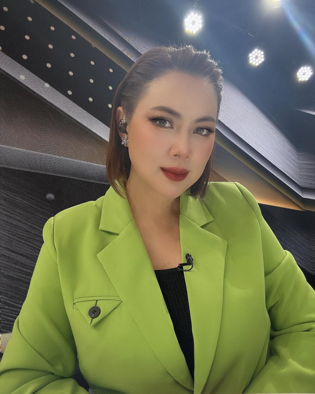 บุ๋ม - ปนัดดา วงศ์ผู้ดี