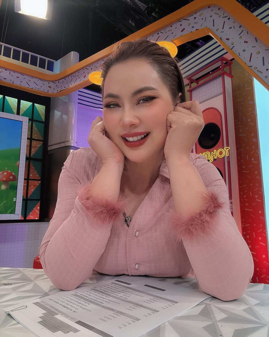 บุ๋ม - ปนัดดา วงศ์ผู้ดี