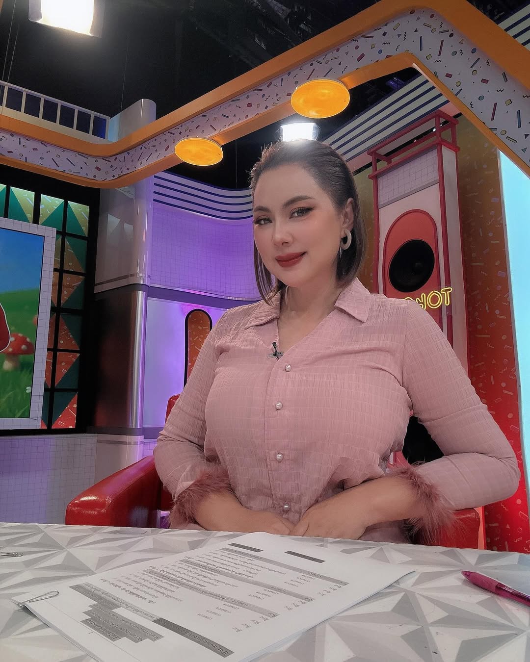บุ๋ม - ปนัดดา วงศ์ผู้ดี