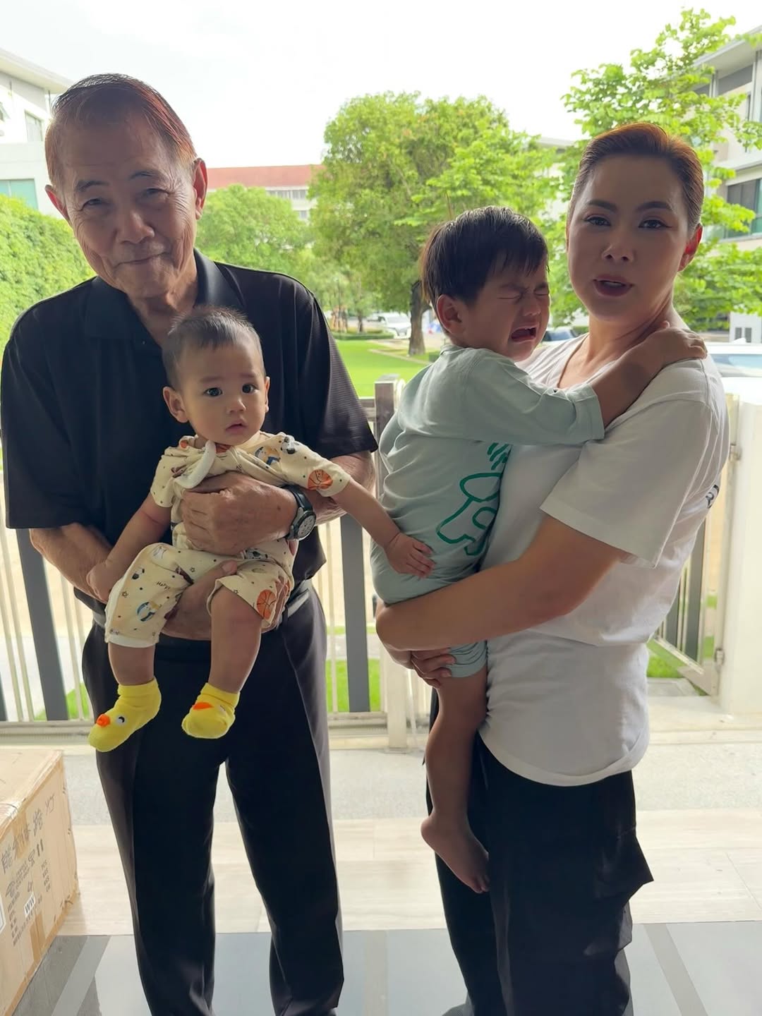 บุ๋ม - ปนัดดา วงศ์ผู้ดี