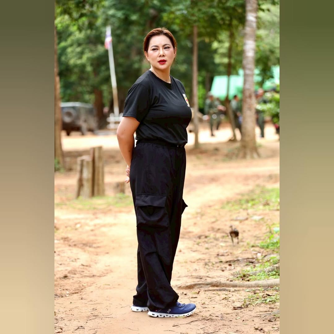 บุ๋ม - ปนัดดา วงศ์ผู้ดี