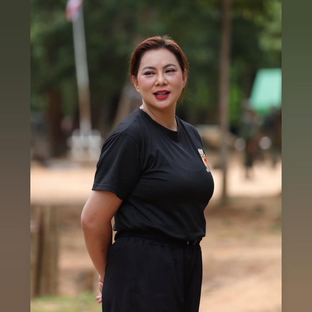 บุ๋ม - ปนัดดา วงศ์ผู้ดี