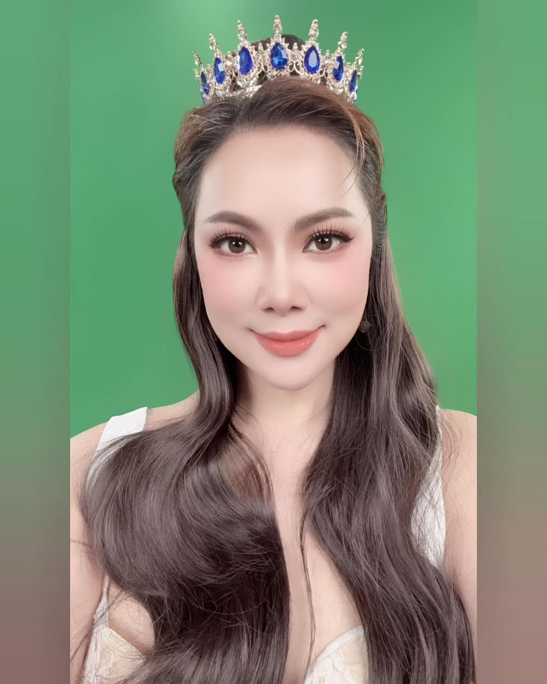 บุ๋ม - ปนัดดา วงศ์ผู้ดี