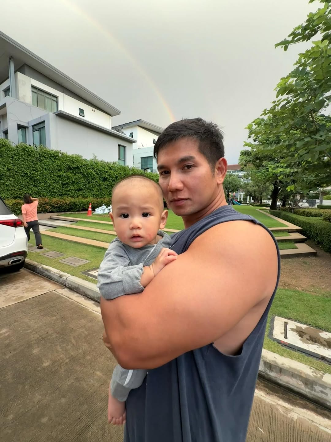 บุ๋ม - ปนัดดา วงศ์ผู้ดี