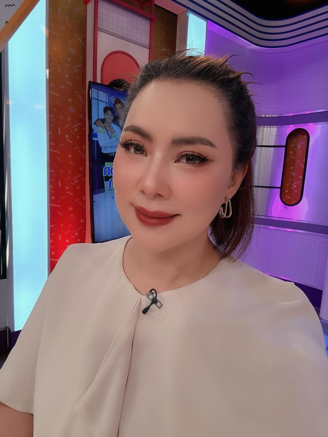 บุ๋ม - ปนัดดา วงศ์ผู้ดี