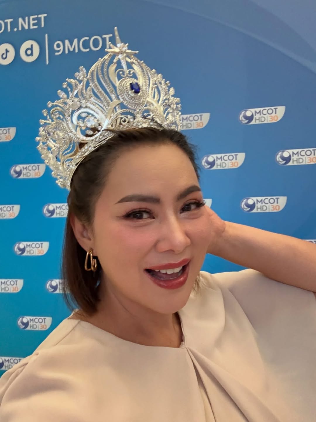 บุ๋ม - ปนัดดา วงศ์ผู้ดี