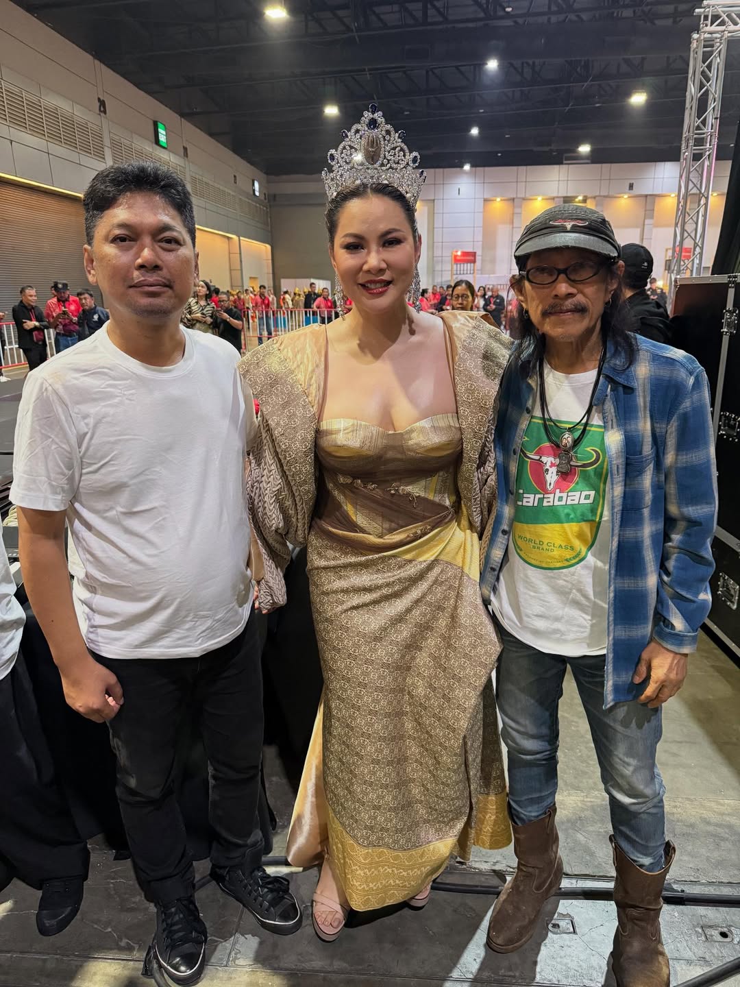 บุ๋ม - ปนัดดา วงศ์ผู้ดี