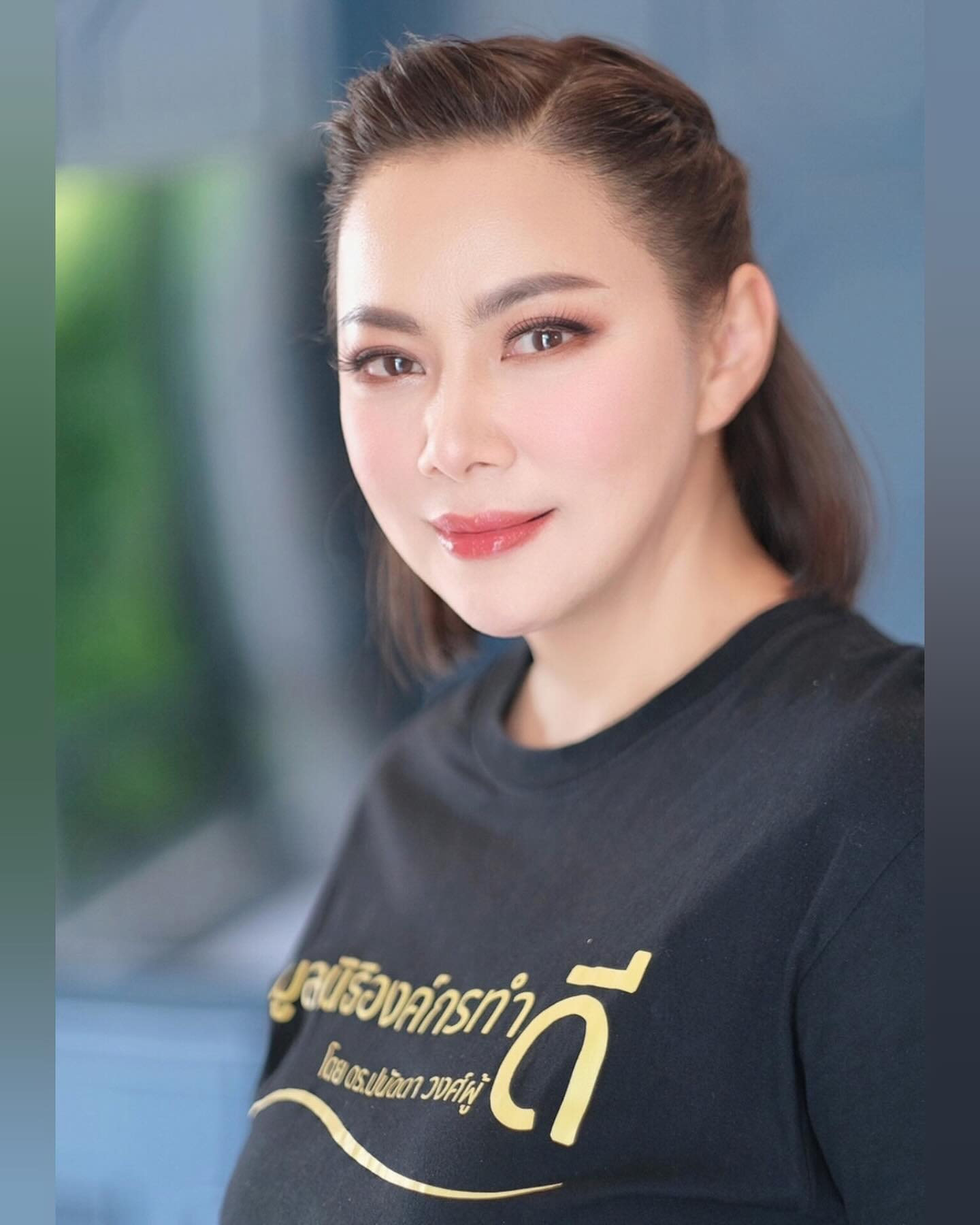 บุ๋ม - ปนัดดา วงศ์ผู้ดี