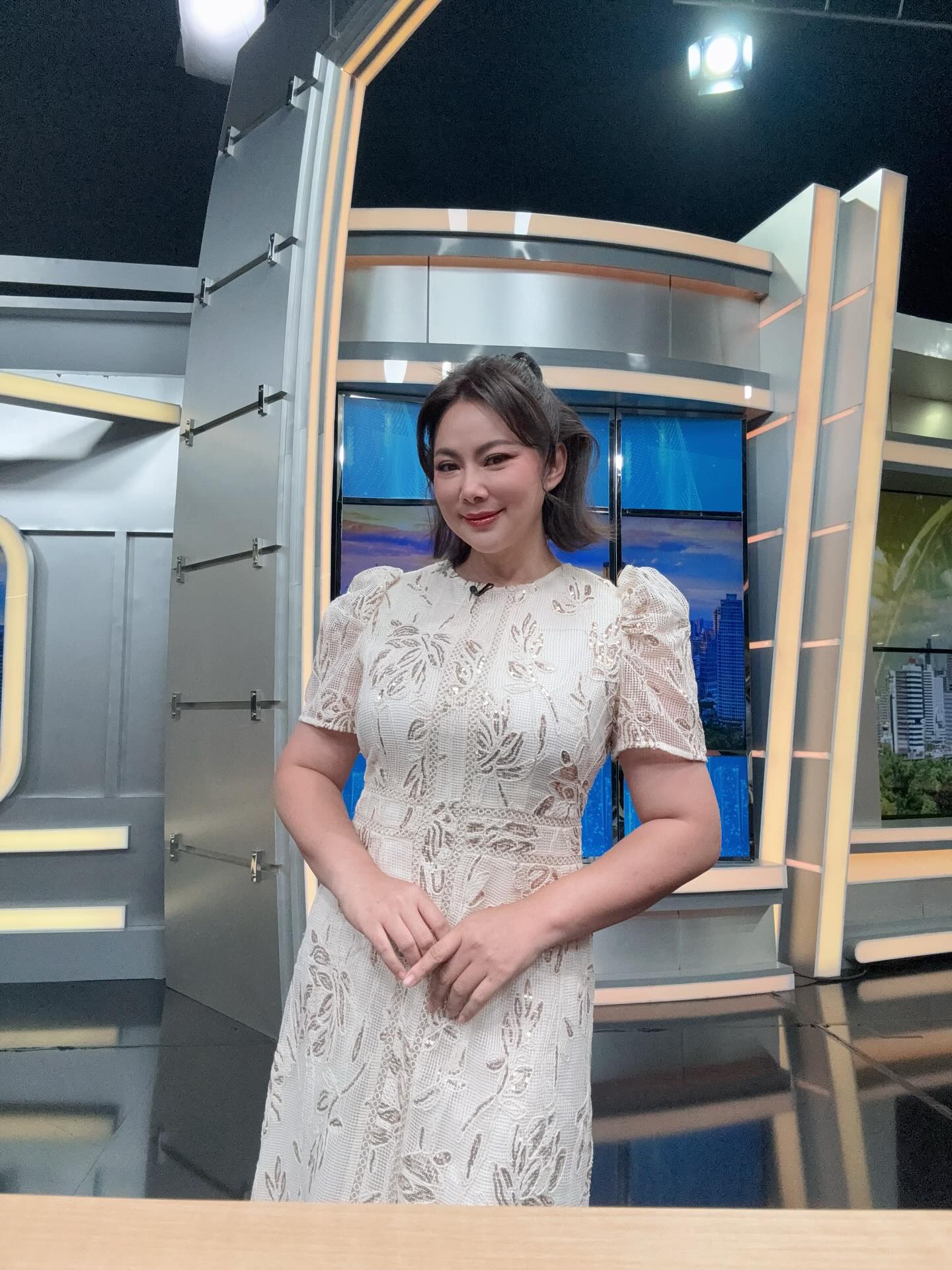 บุ๋ม - ปนัดดา วงศ์ผู้ดี