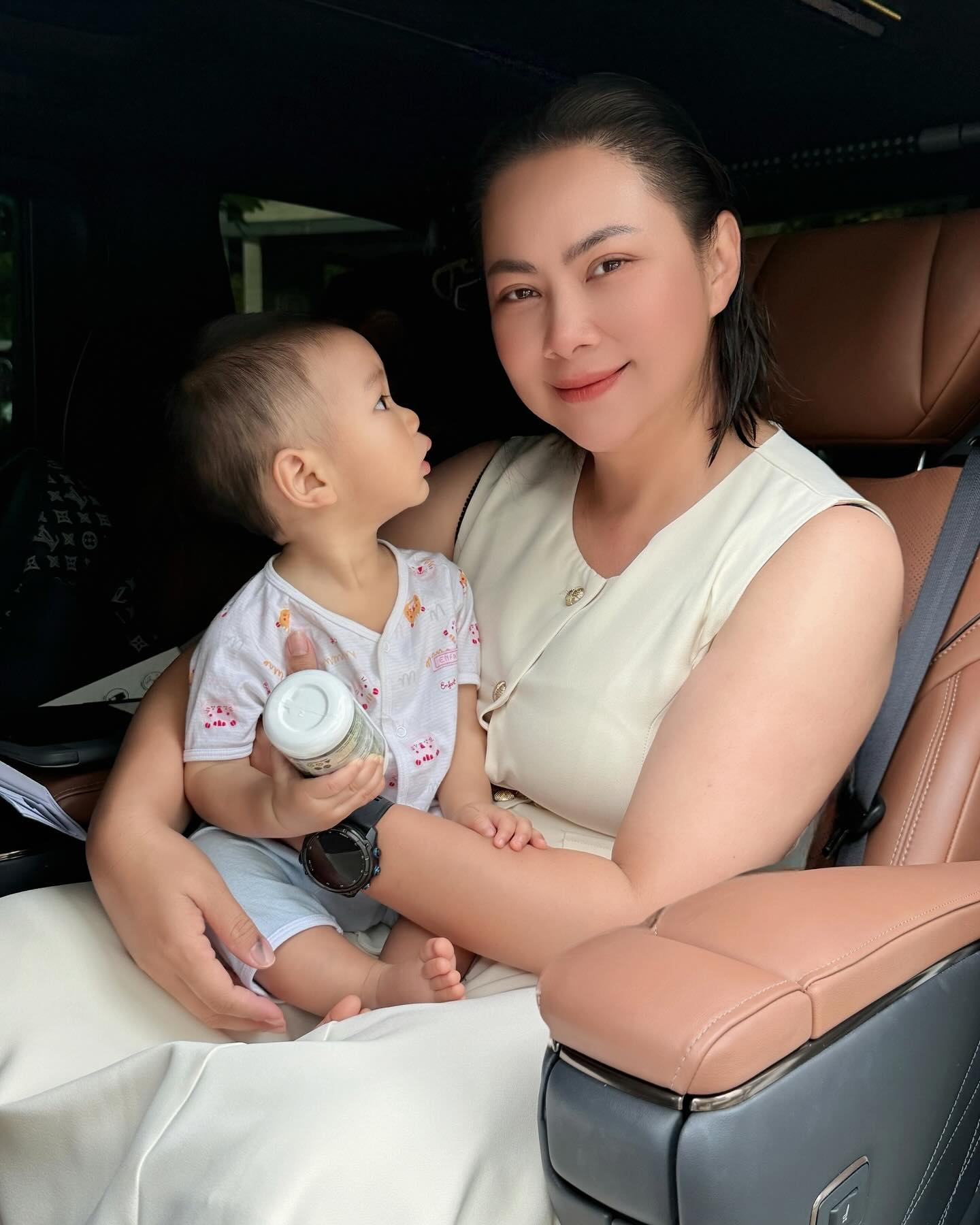 บุ๋ม - ปนัดดา วงศ์ผู้ดี