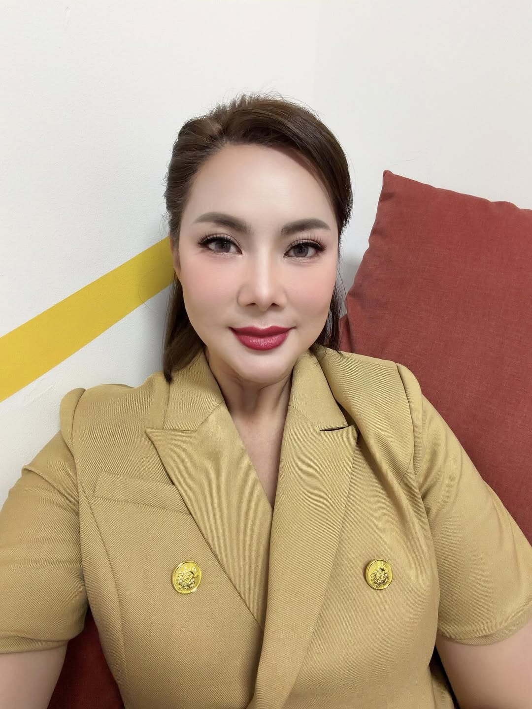 บุ๋ม - ปนัดดา วงศ์ผู้ดี